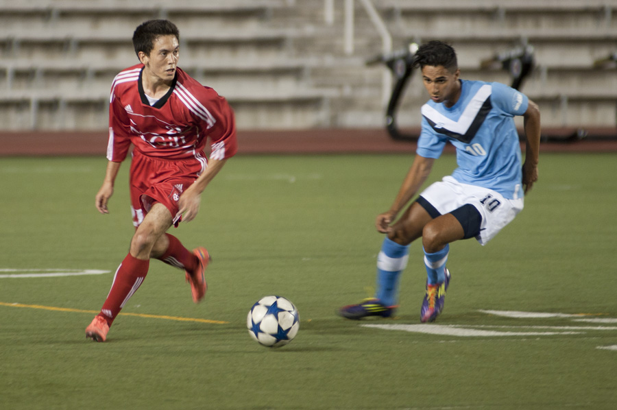 Winston Pool anchored McGill’s midfield. (Alexandra Allaire / McGill Tribune)