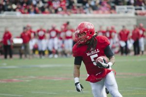 Luis Guimont-Mota rushed for 49 yards. (Alexandra Allaire / McGill Tribune)