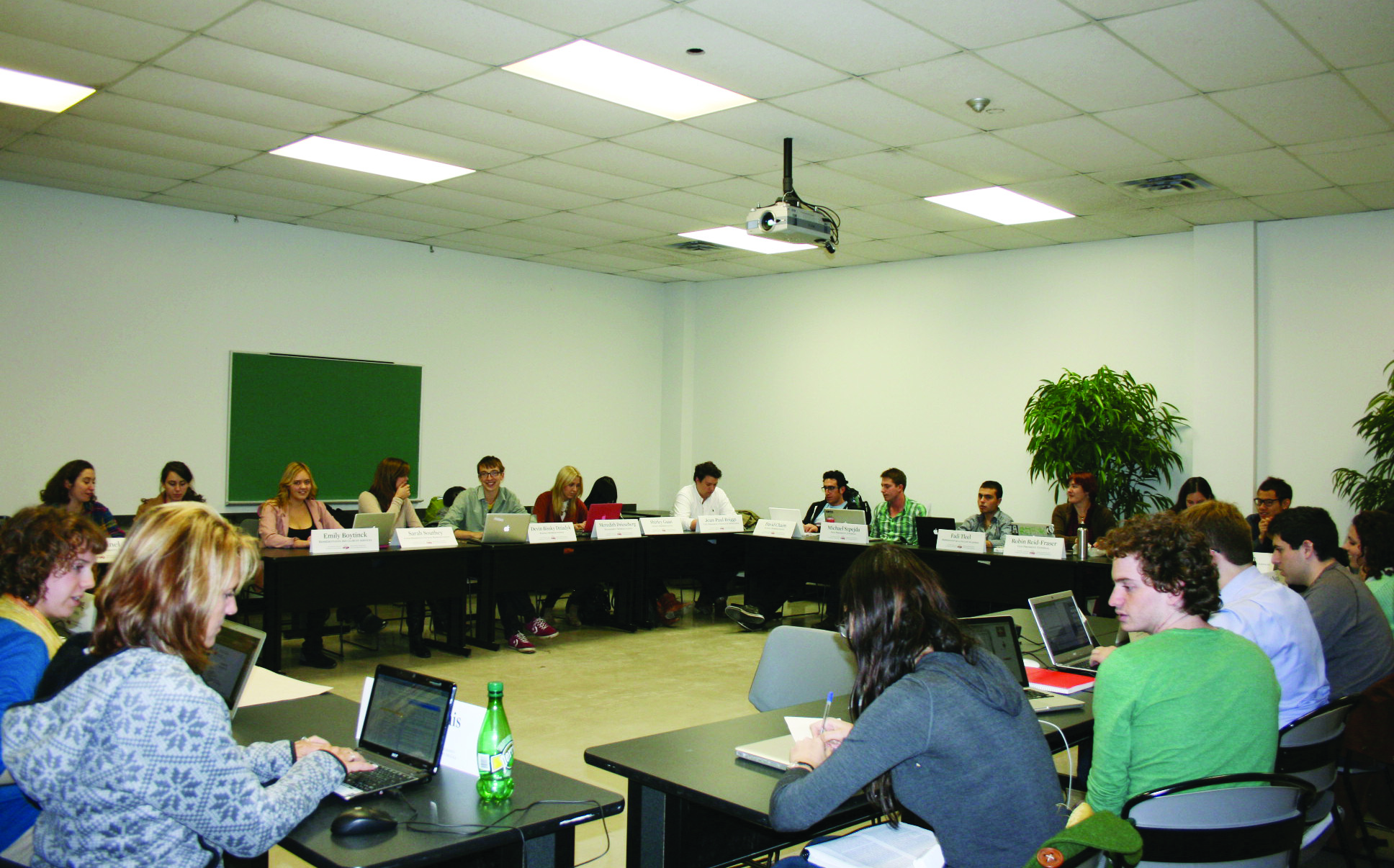 SSMU Council at Macdonald Campus. (Bea Britneff / McGill Tribune)