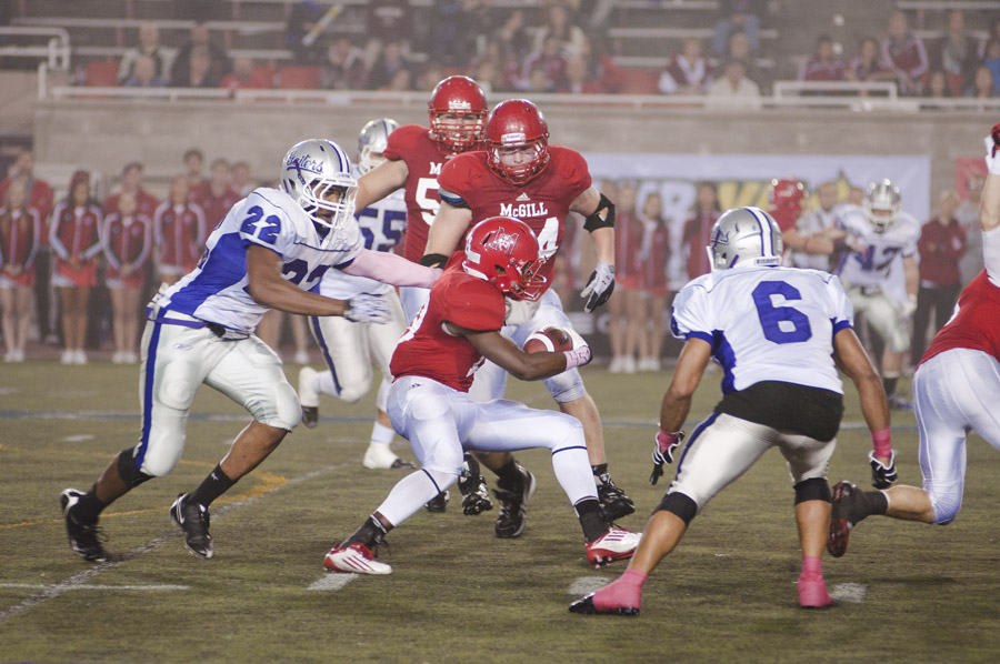 McGill was unstoppable on the ground, tallying 261 rushing yards. (Simon Poitrimolt / McGill Tribune)