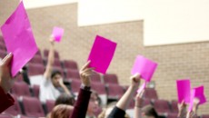 Students vote at the Fall AUS GA. (Alexandra Allaire / McGill Tribune)