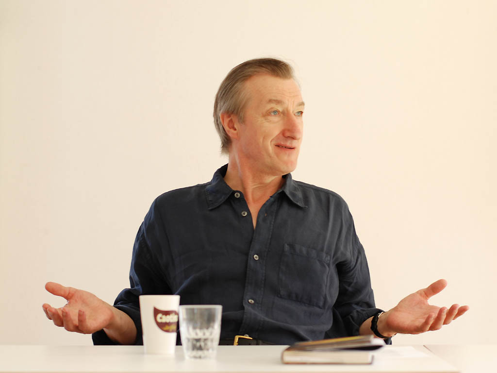 The jovial Julian Barnes. (Hendrick Speck / Flickr)