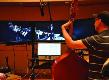 Using this technology, students from different locations can play music together as if they were in the same room. (cim.mcgill.ca)
