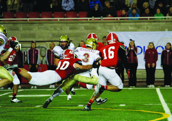 McGill defence tackles Concordia quarterback